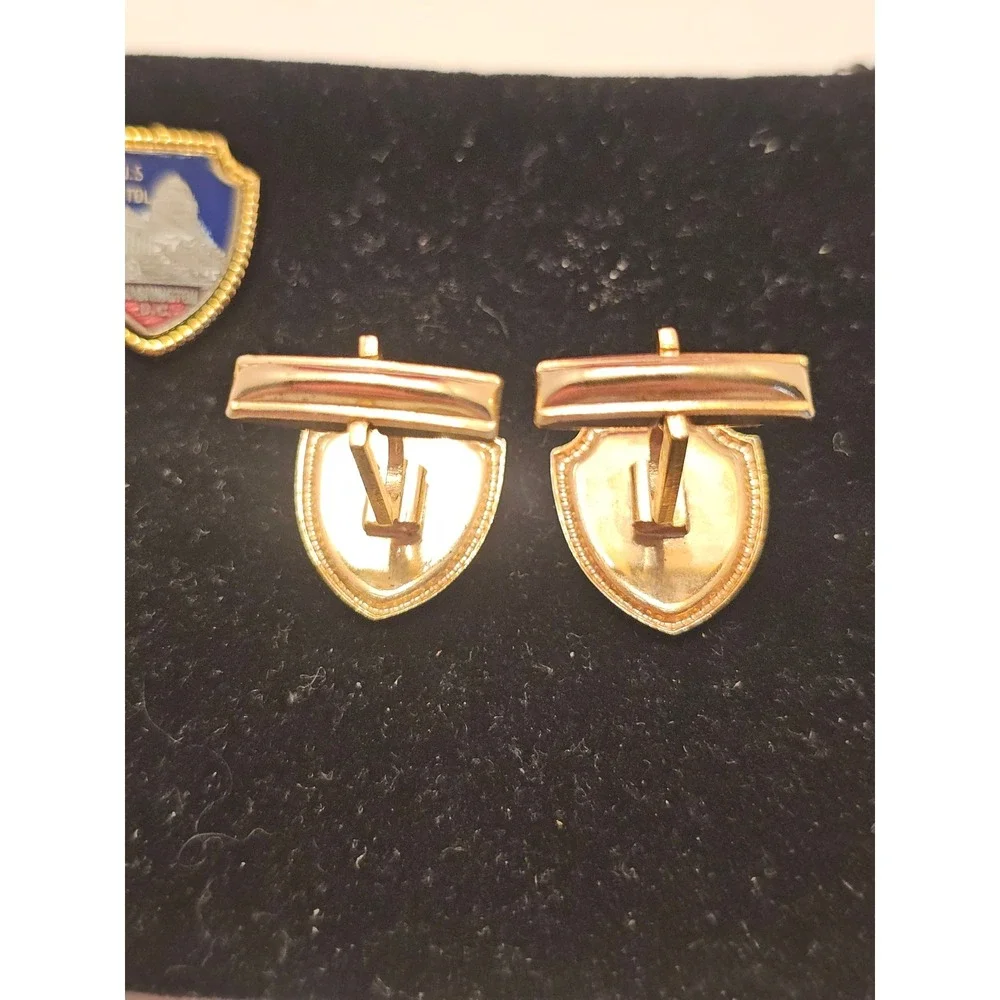 Vintage US Capitol Washington DC Shield Enamel Cufflinks and Tie Clip Set Gold